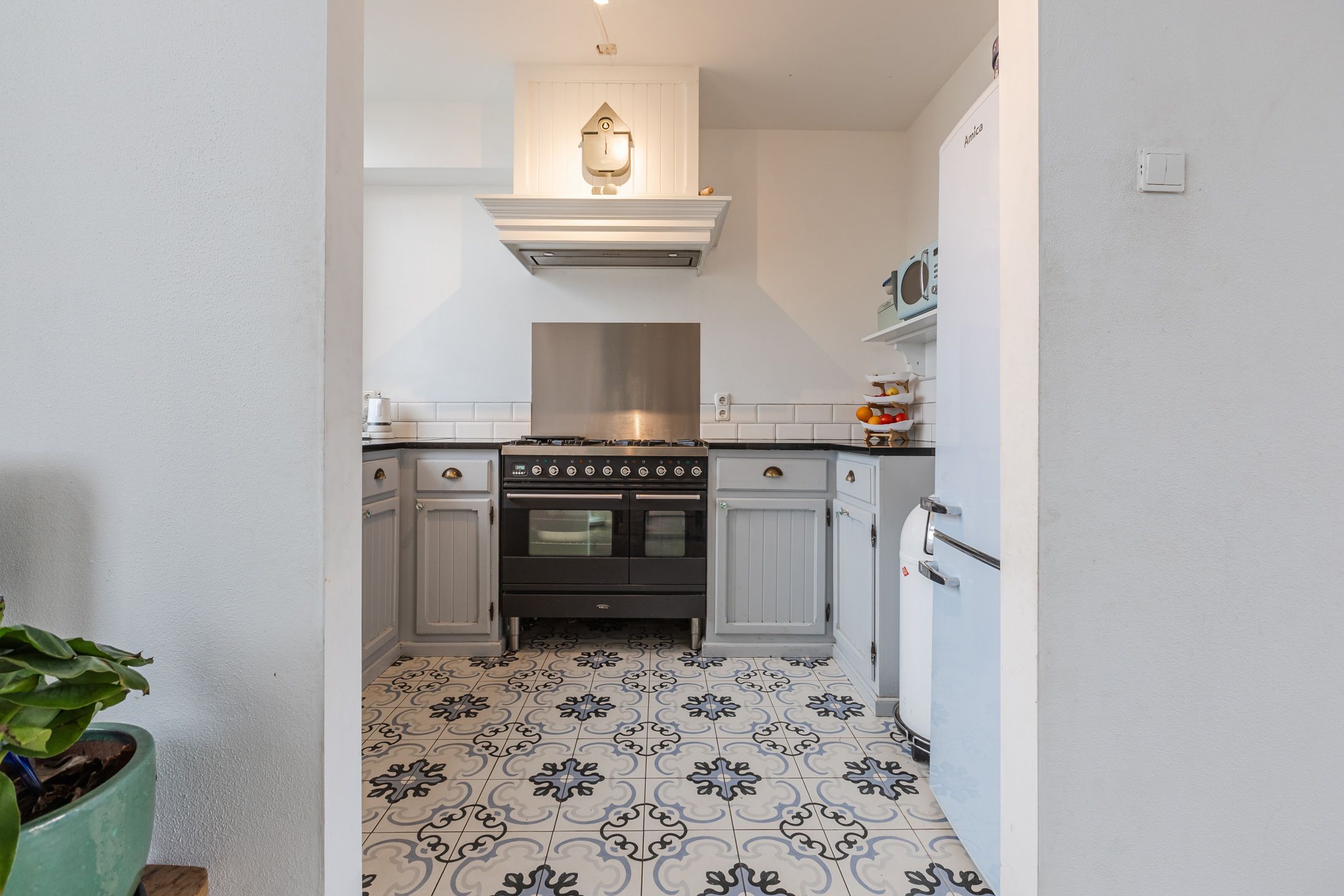 Foto 12 van Weerdesteinstraat 17