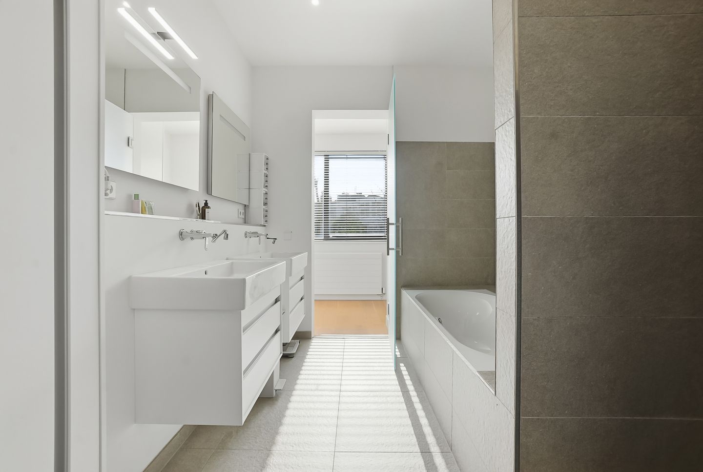 Foto 44 van Huijgensstraat 4