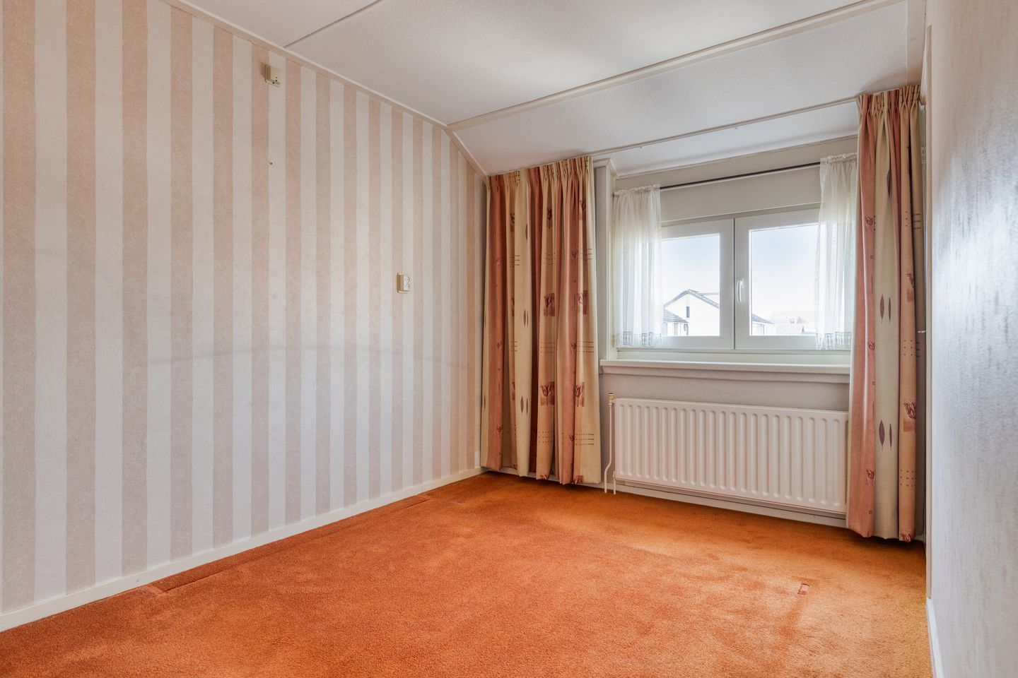 Affordable terraced house with 3 bedrooms and potential in Sint Philipsland — 23