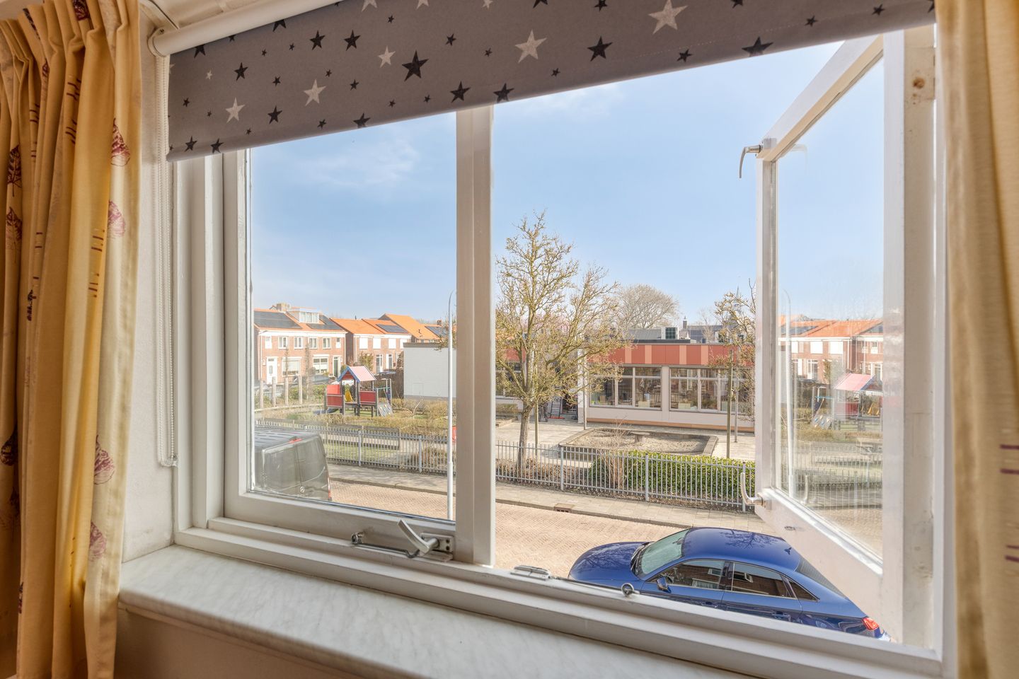 Affordable terraced house with 3 bedrooms and potential in Sint Philipsland — 27