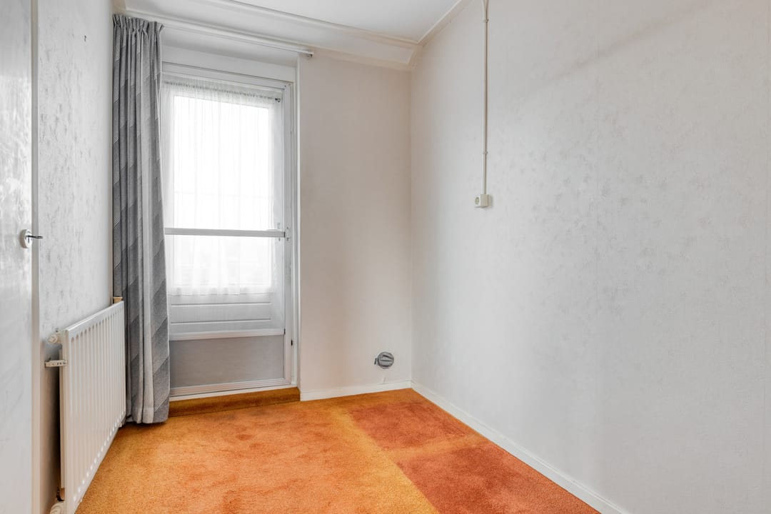 Affordable terraced house with 3 bedrooms and potential in Sint Philipsland — 30