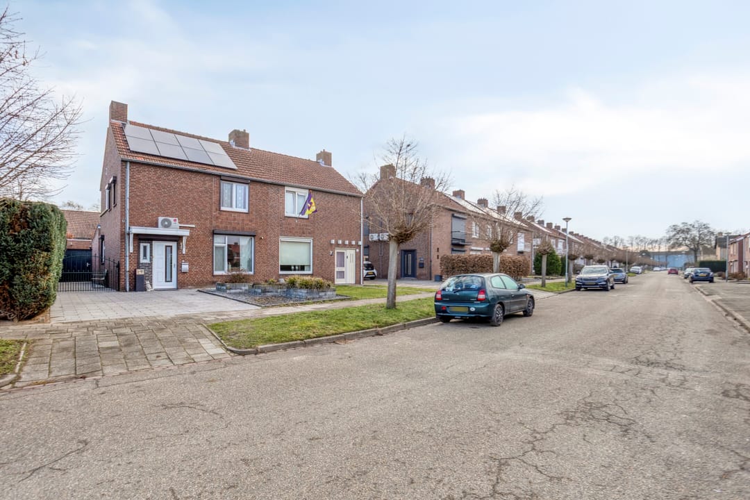 Photo 2 of Kruisweg 3