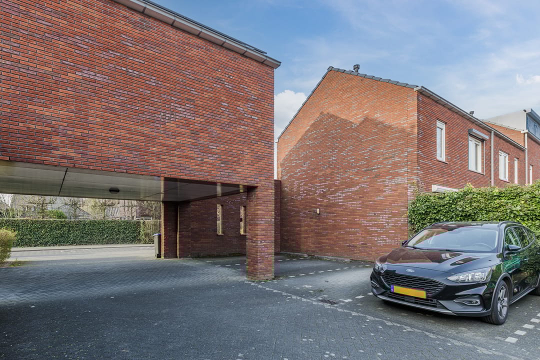 Photo 53 of Bakemastraat 93