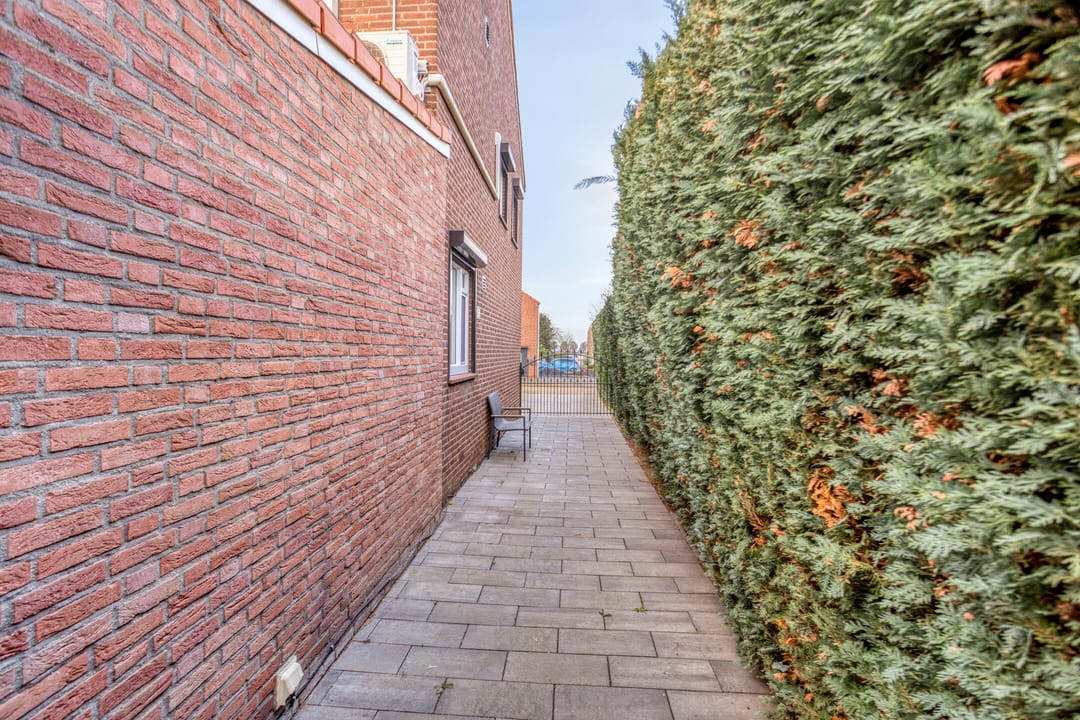 Photo 31 of Kruisweg 3