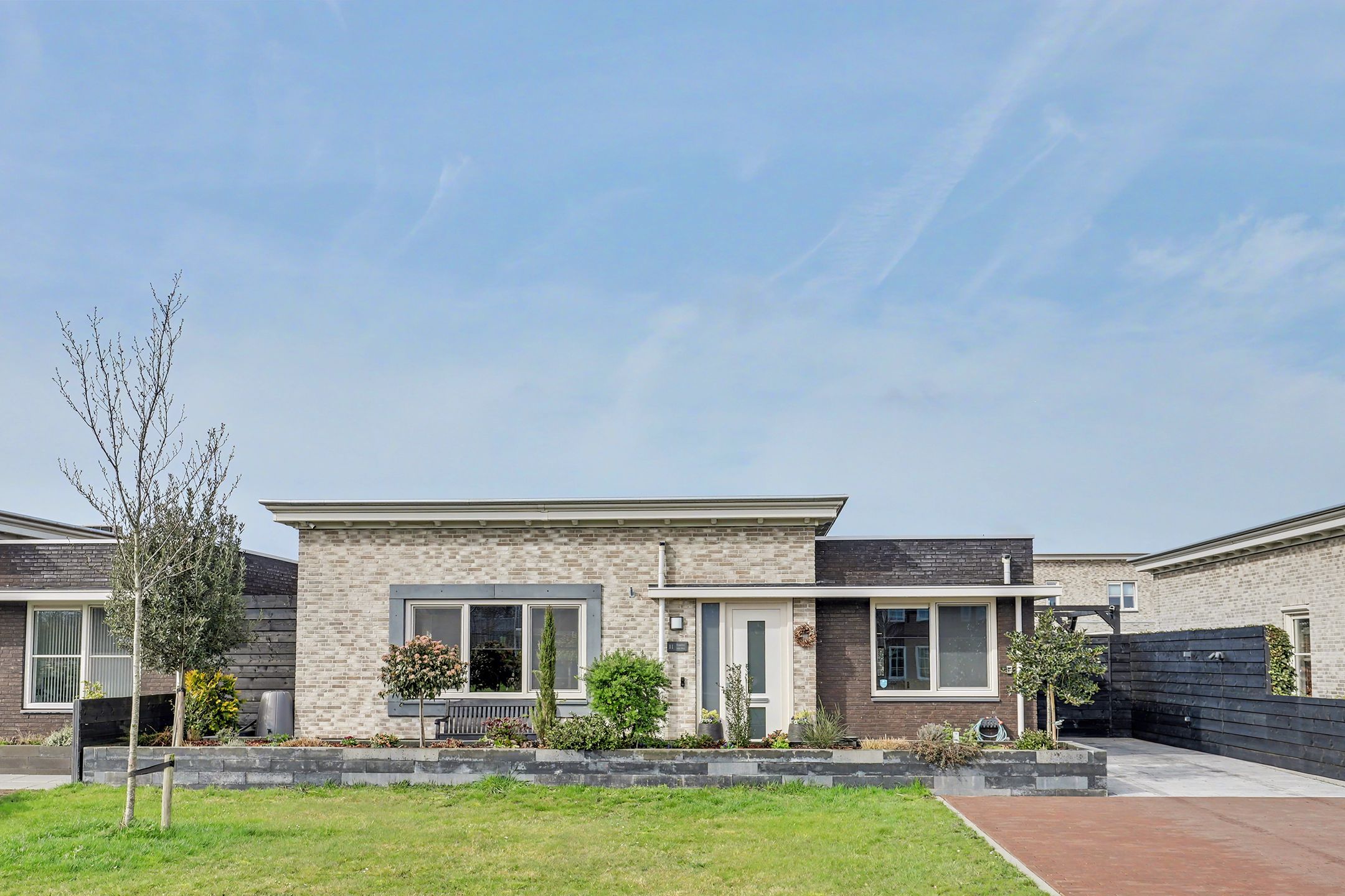 Buying a house in The Netherlands., Lijnbaan 11