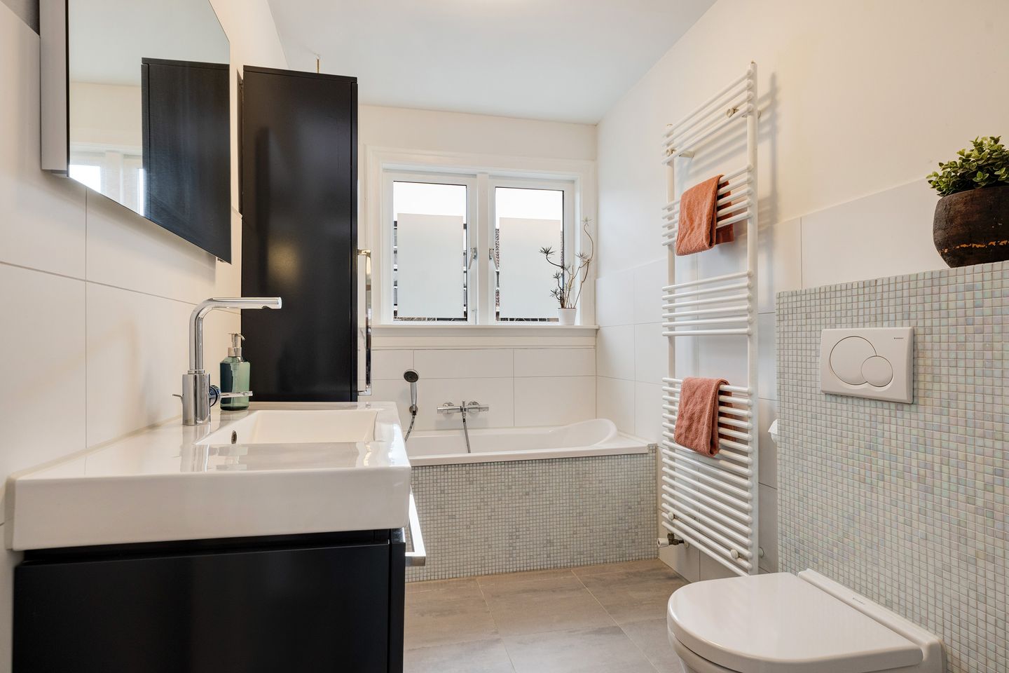 Foto 25 van Ribeslaan 75