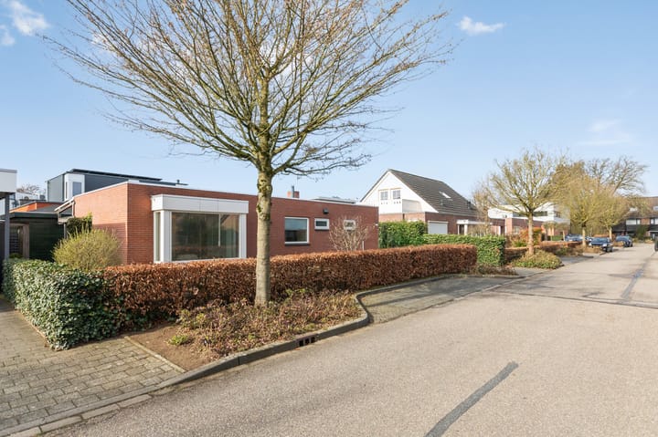 Foto 2 van Burgemeester de Bruijnstraat 83-02