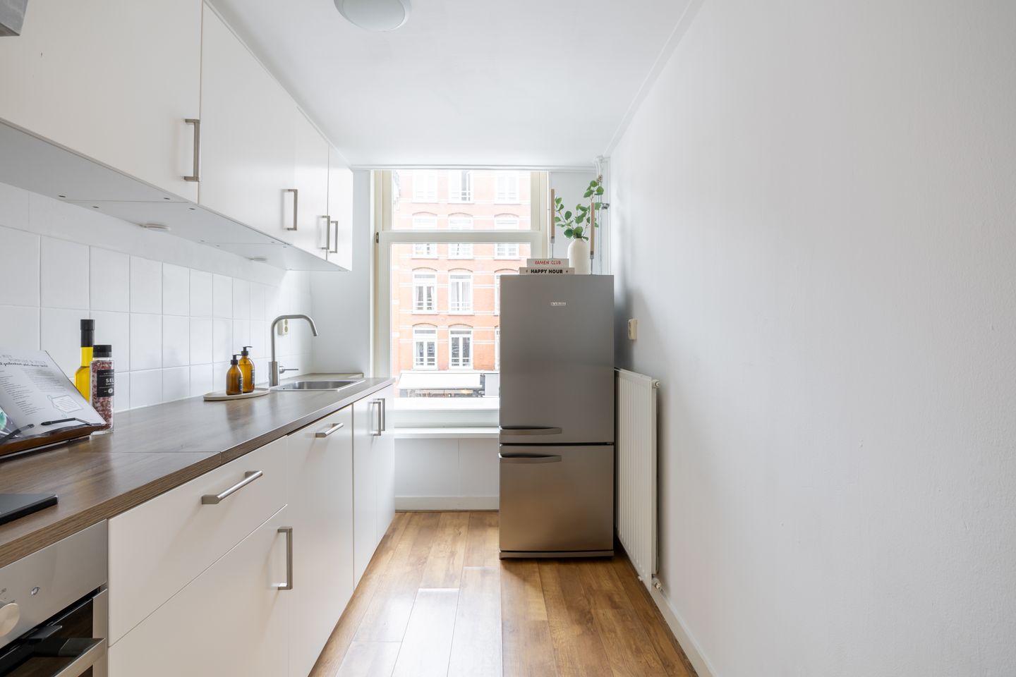 Photo 19 of Albert Cuypstraat 164-A