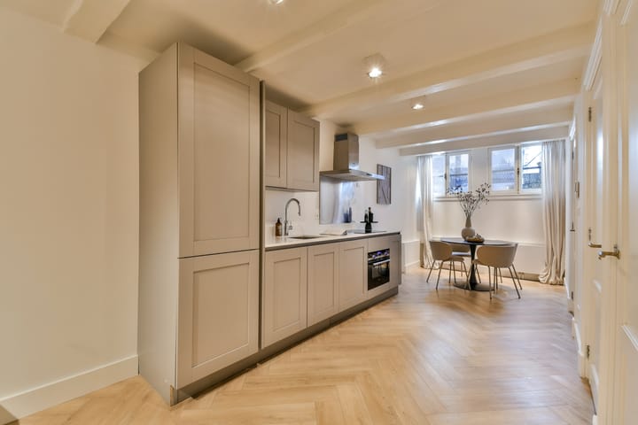 Photo 3 of Amstel 204-B