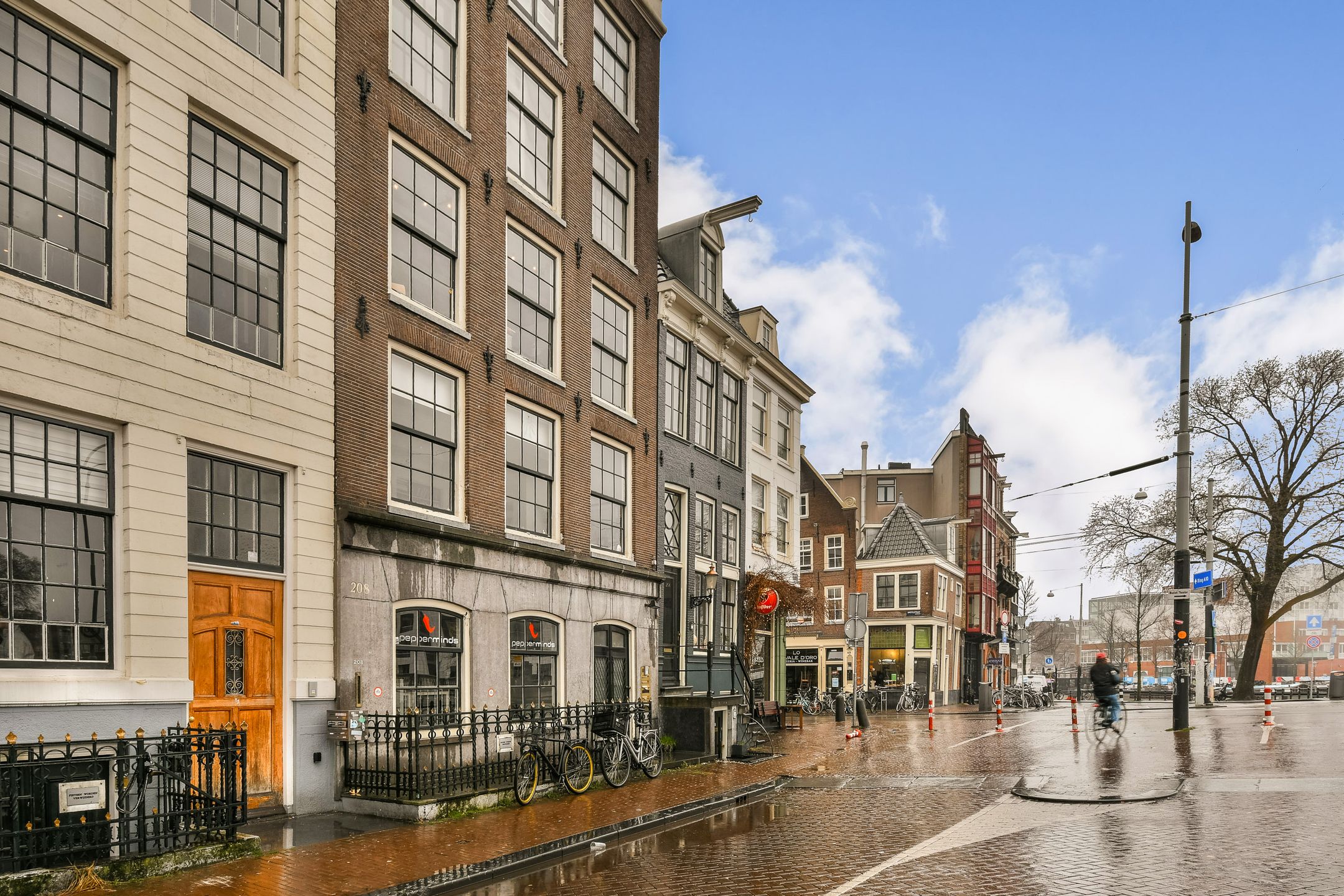 Photo 15 of Amstel 204-B