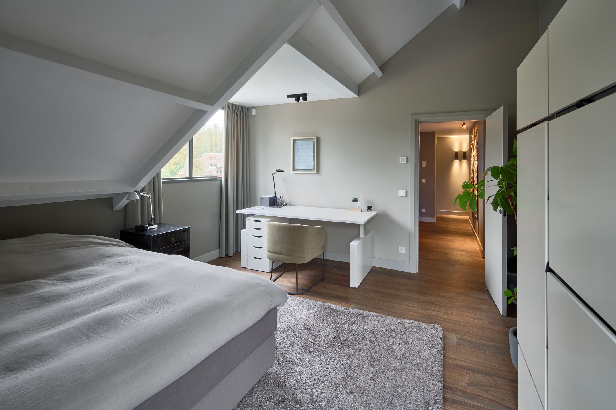 Luxurious Renovated Villa in Geldrop Designed by Remy Meijers — 27