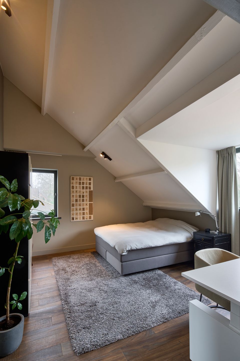 Luxurious Renovated Villa in Geldrop Designed by Remy Meijers — 26