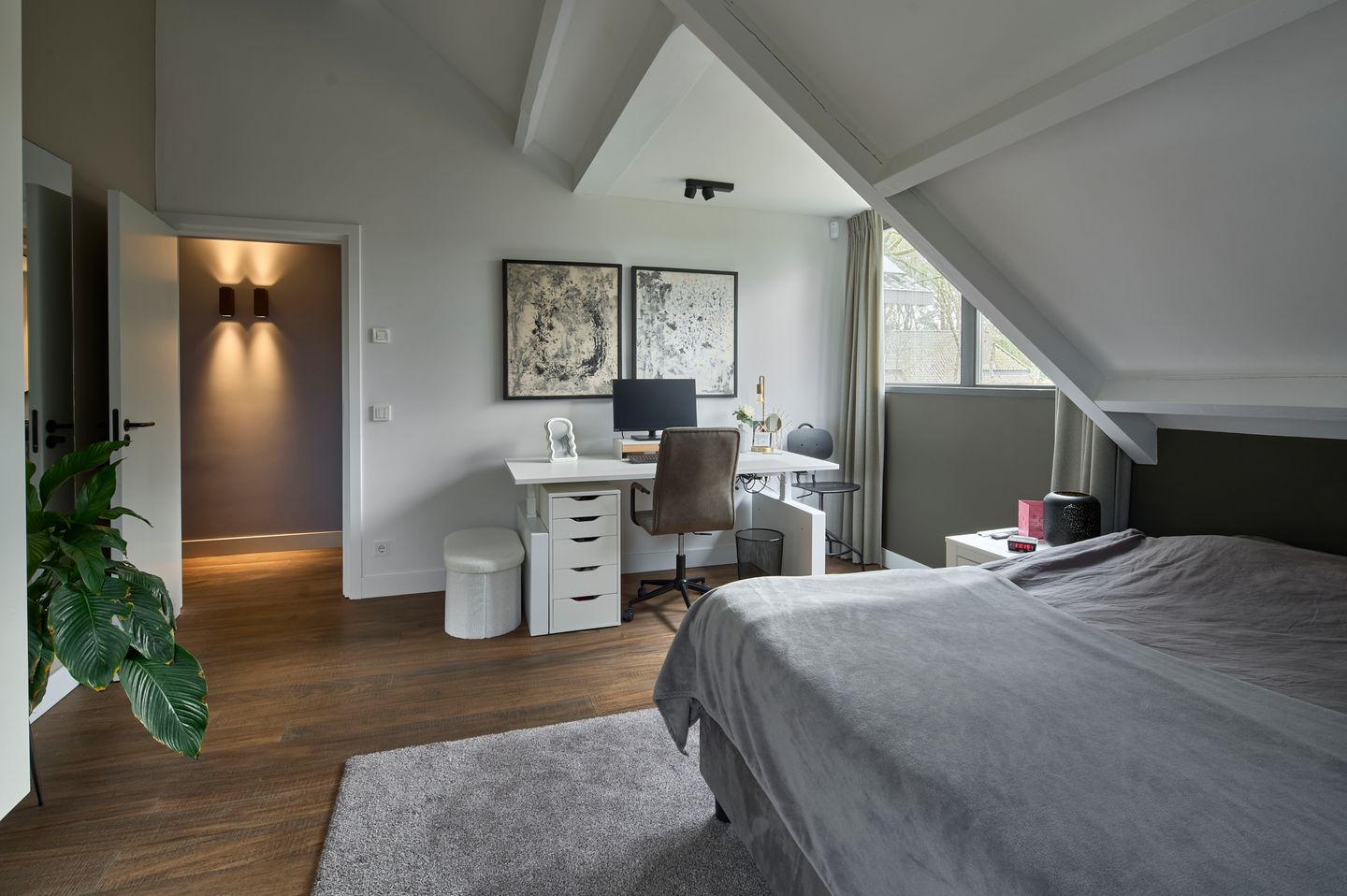 Luxurious Renovated Villa in Geldrop Designed by Remy Meijers — 29