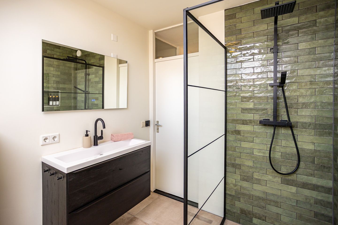 Photo 29 of Generaal Gavinstraat 229