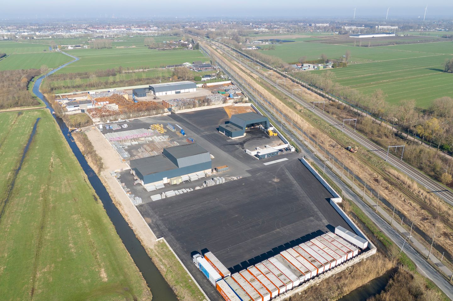 Bekijk foto 2 van Parallelweg West 83