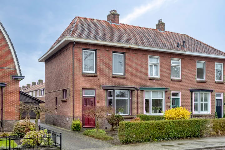 Photo 2 of Misterweg 99