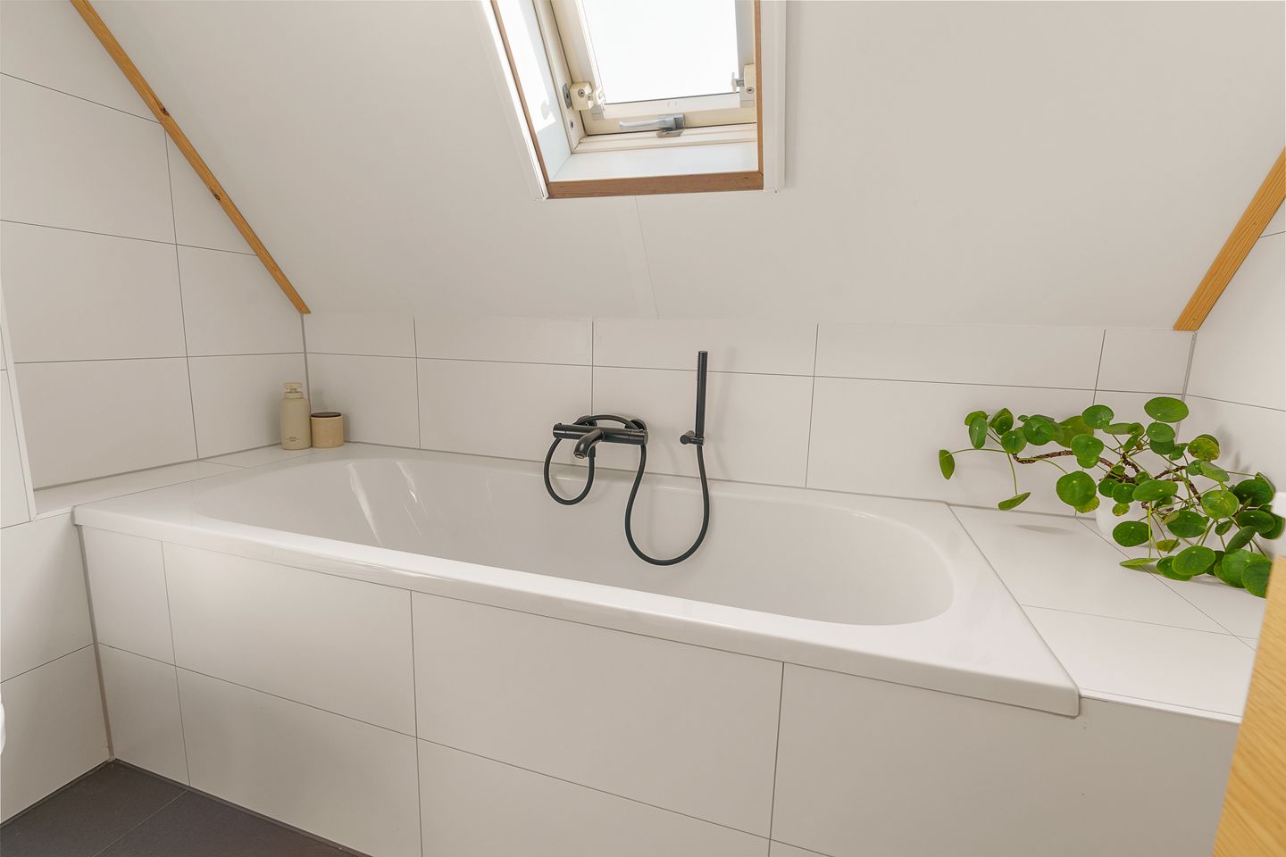 Foto 25 van Klokjesbloemlaan 146