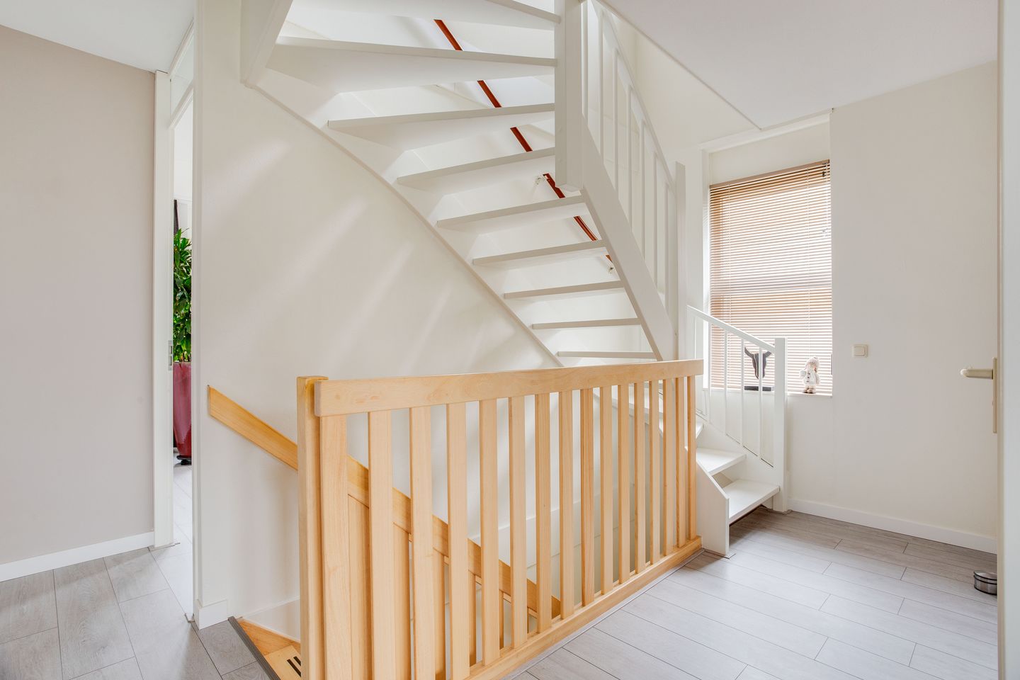 Photo 25 of Vogelwikke 16