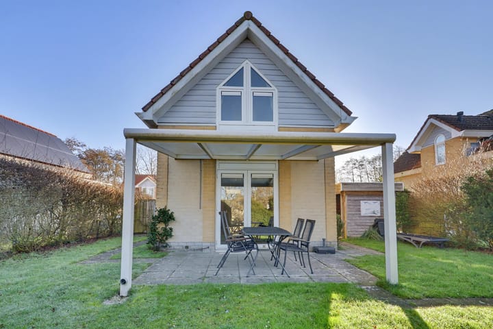 Vrijstaande woning te koop: Golfslag 9, Kamperland