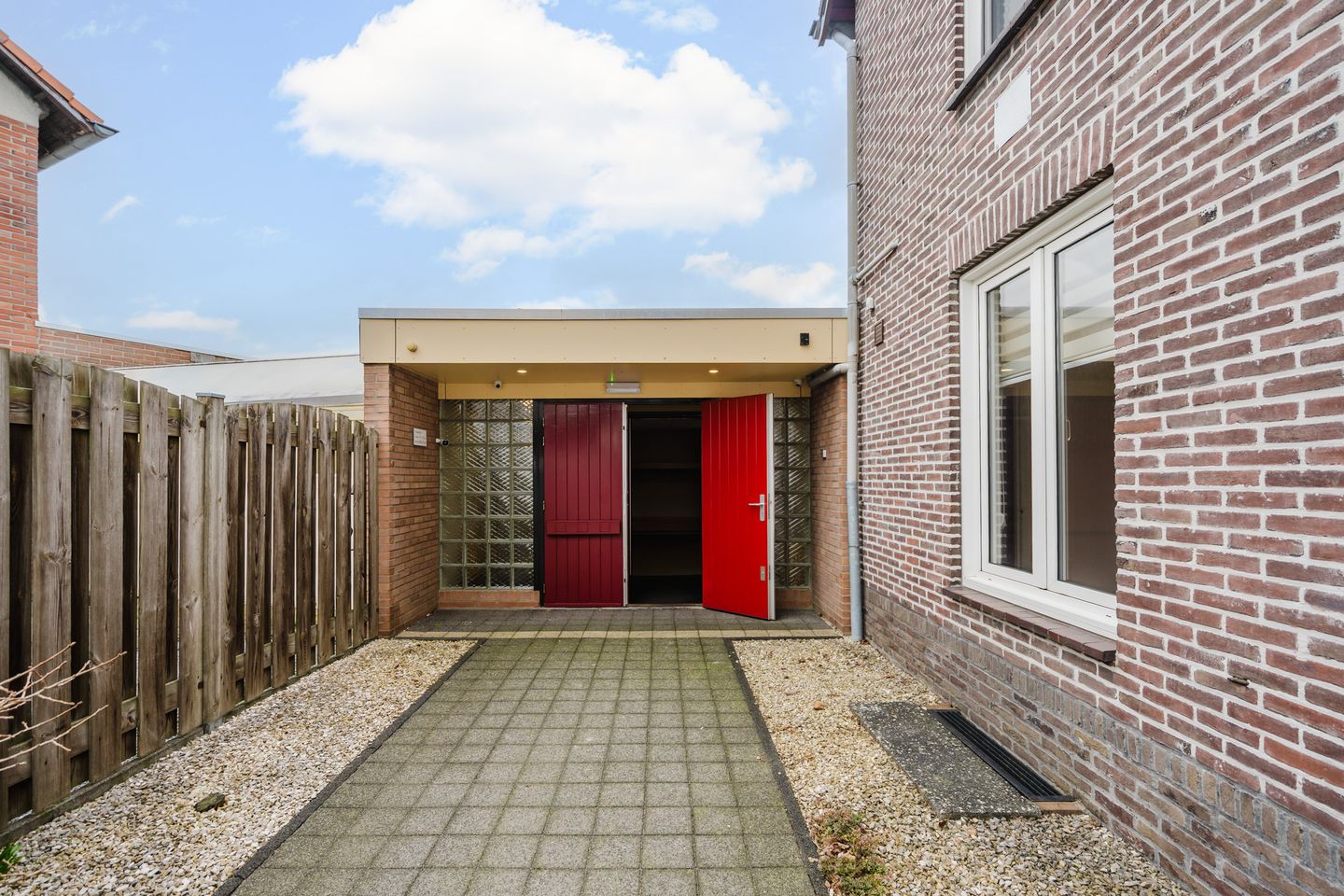 View photo 4 of Oleanderstraat 4