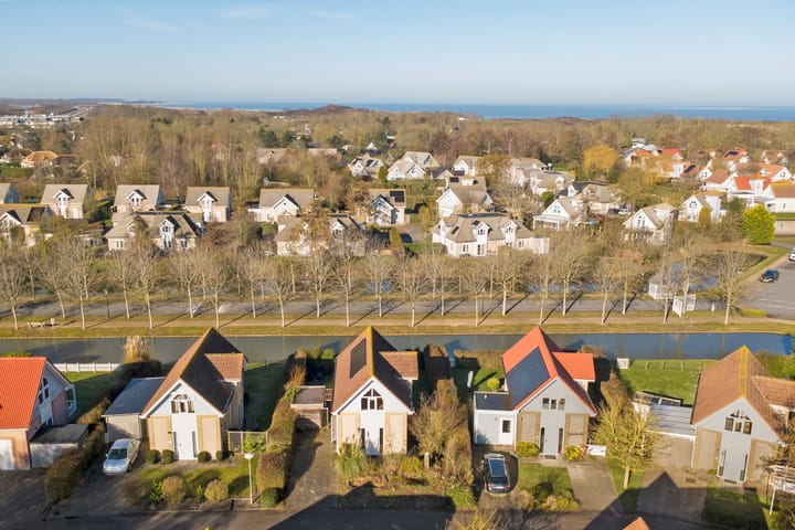 Vrijstaande woning te koop: Golfslag 9, Kamperland