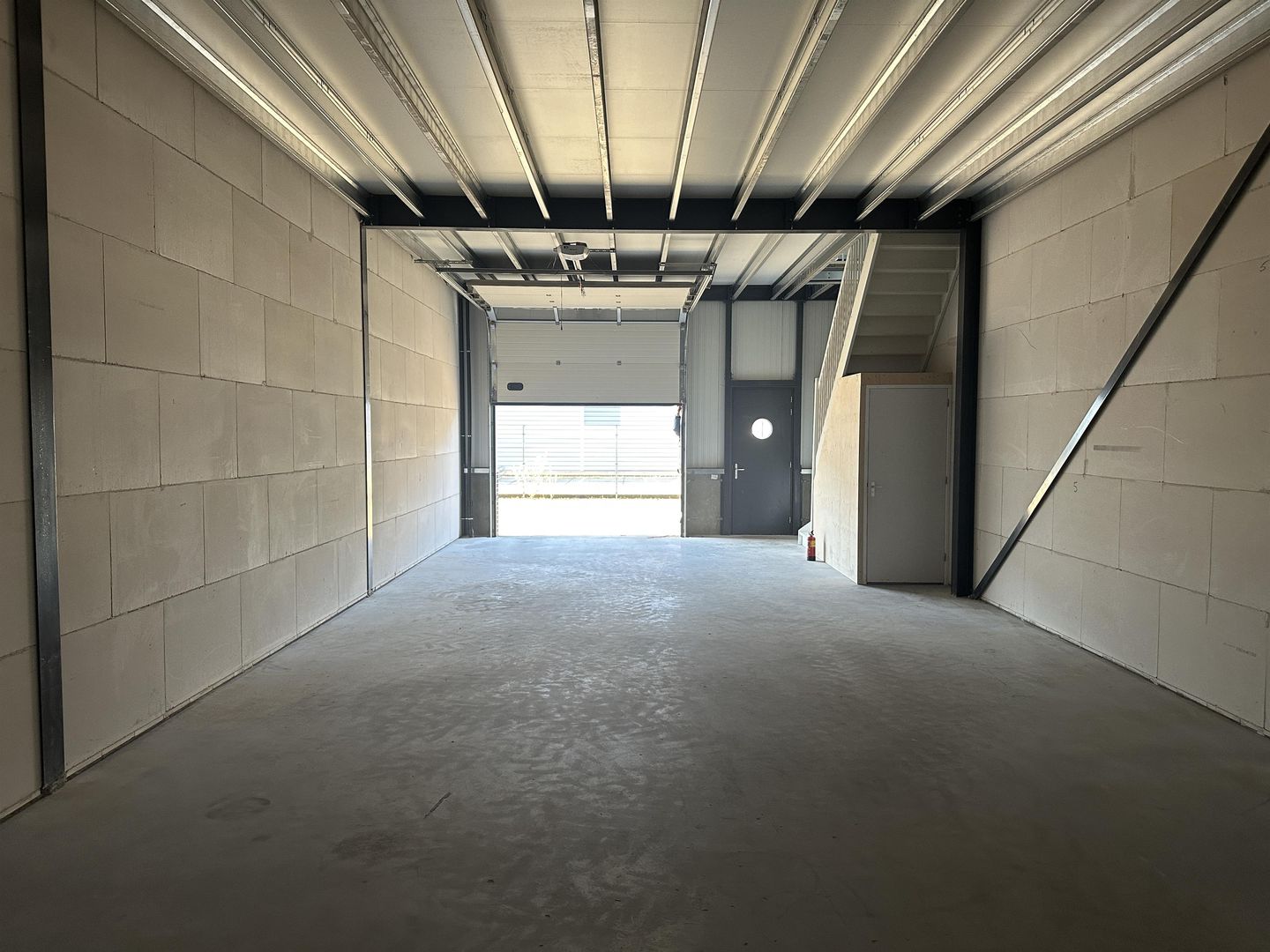 Bekijk foto 3 van de Oude Veiling 68-E