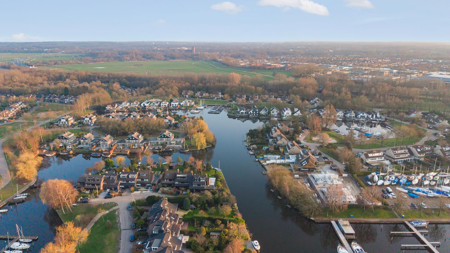 Foto 10 van Wijkplaats 44-A