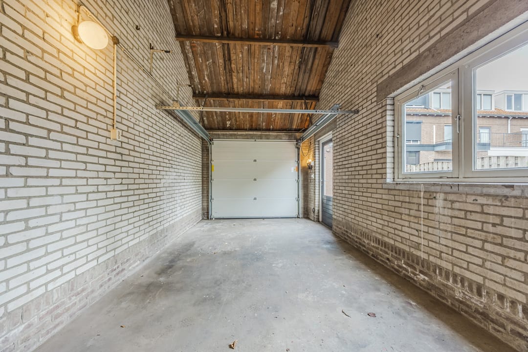 Photo 31 of Leenderweg 347