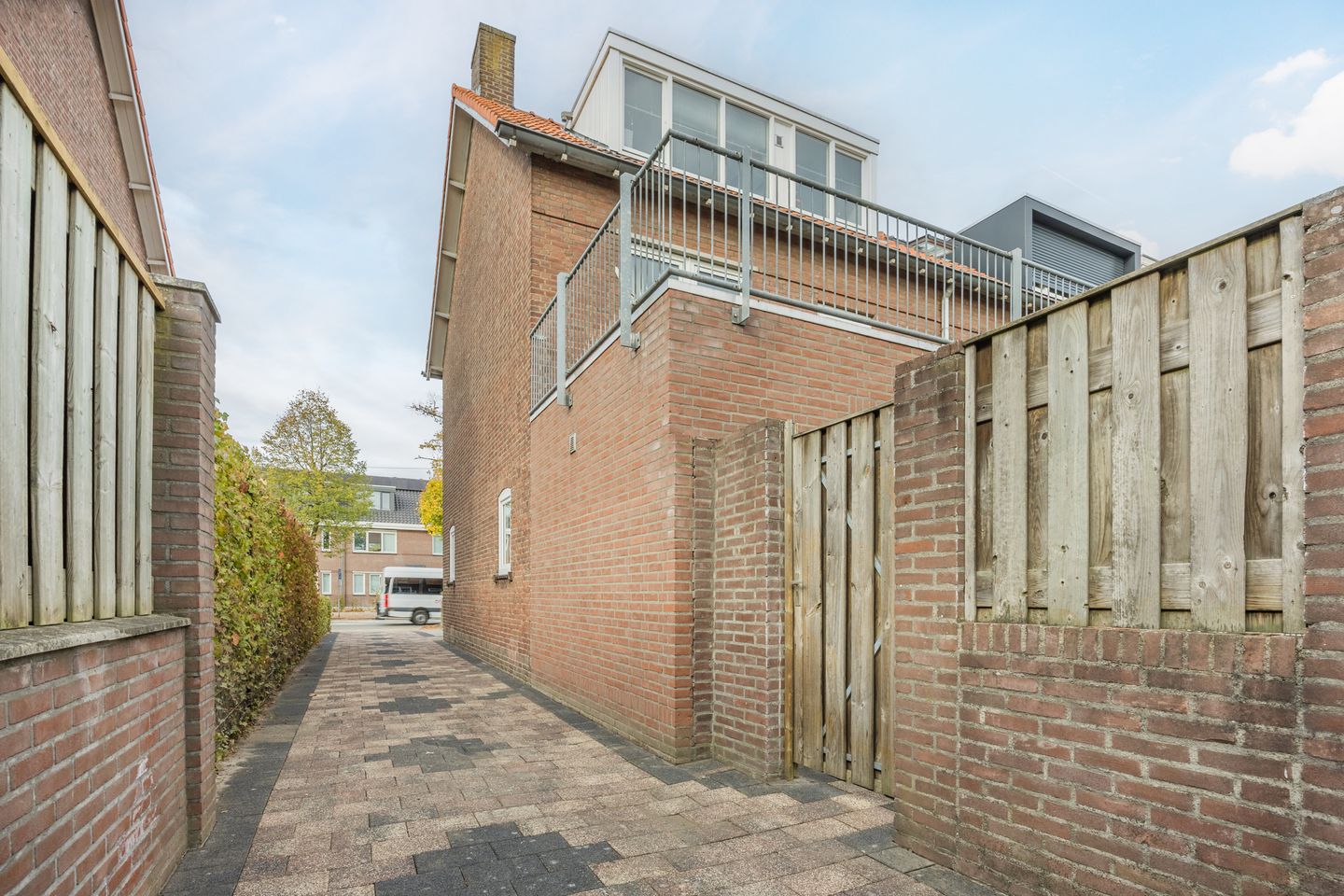 Photo 34 of Leenderweg 347