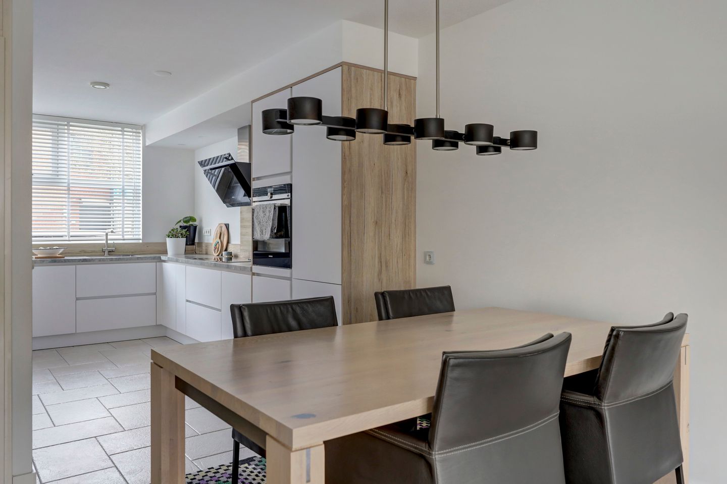 Photo 10 of Hornetstraat 14