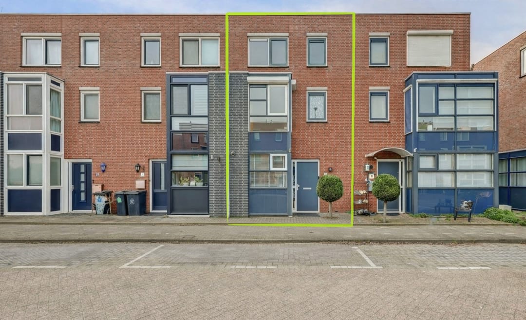 Photo 37 of Hornetstraat 14