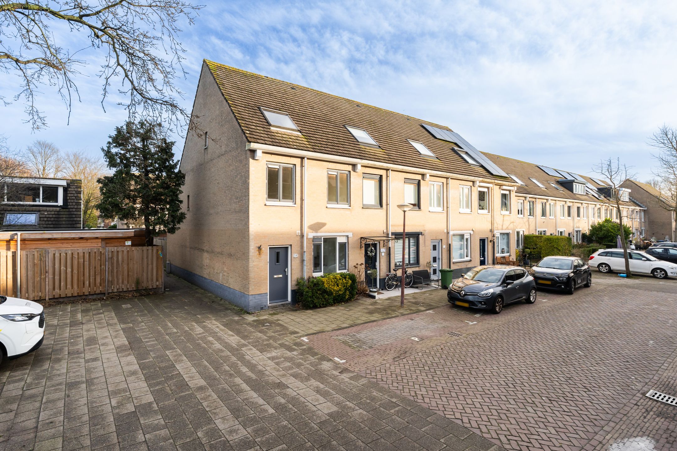 Dr. L.J. Rogierstraat 39 