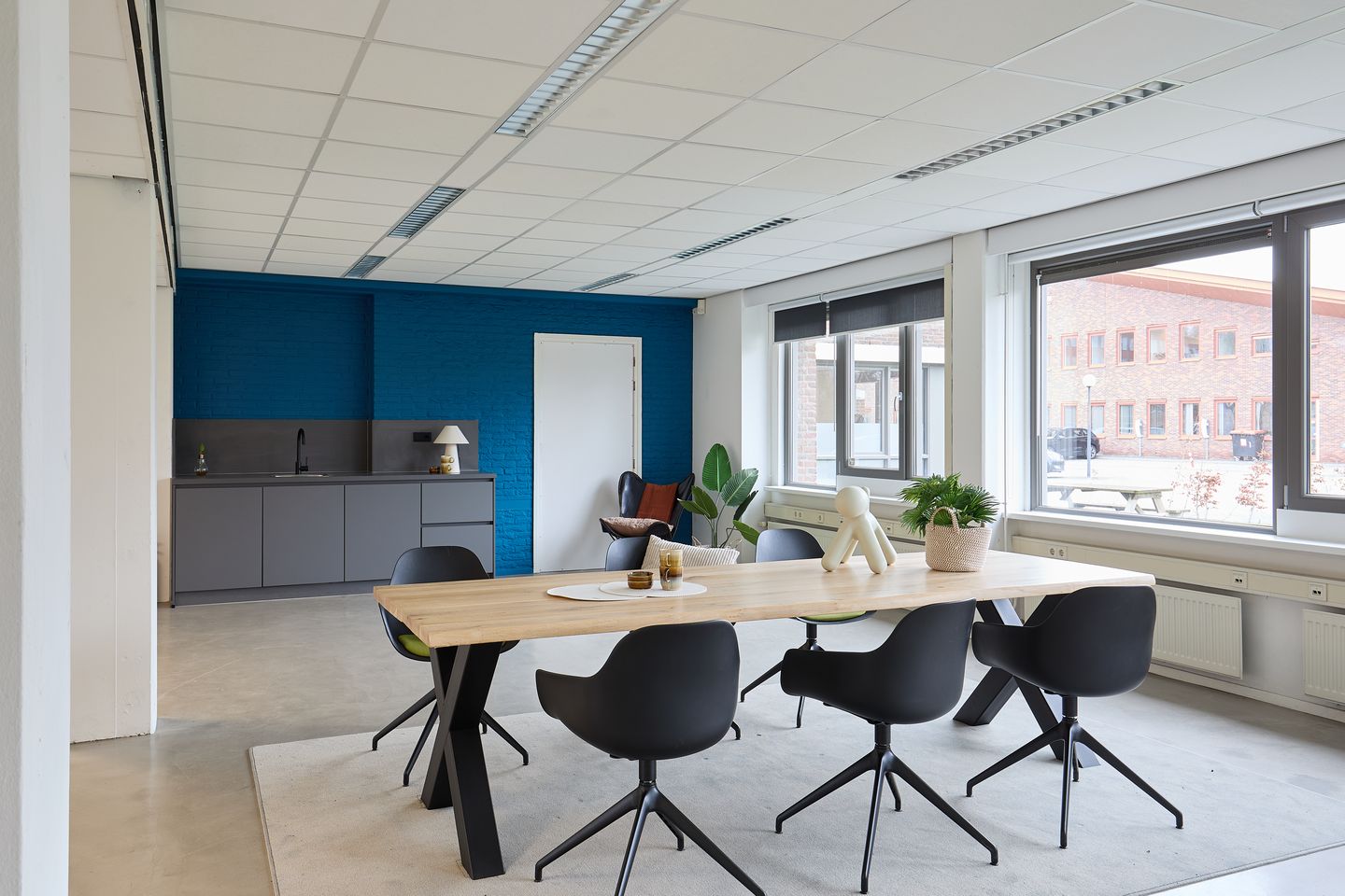 Bekijk foto 5 van Schweitzerlaan 12