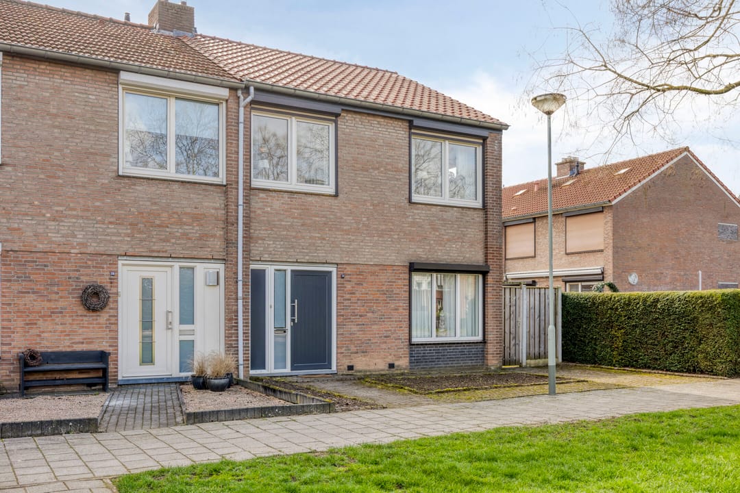 Foto 38 van Pastoor van Cruchtenstraat 36