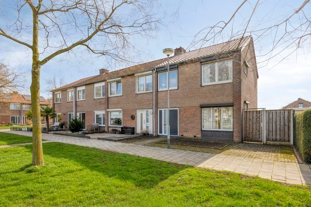 Foto 37 van Pastoor van Cruchtenstraat 36