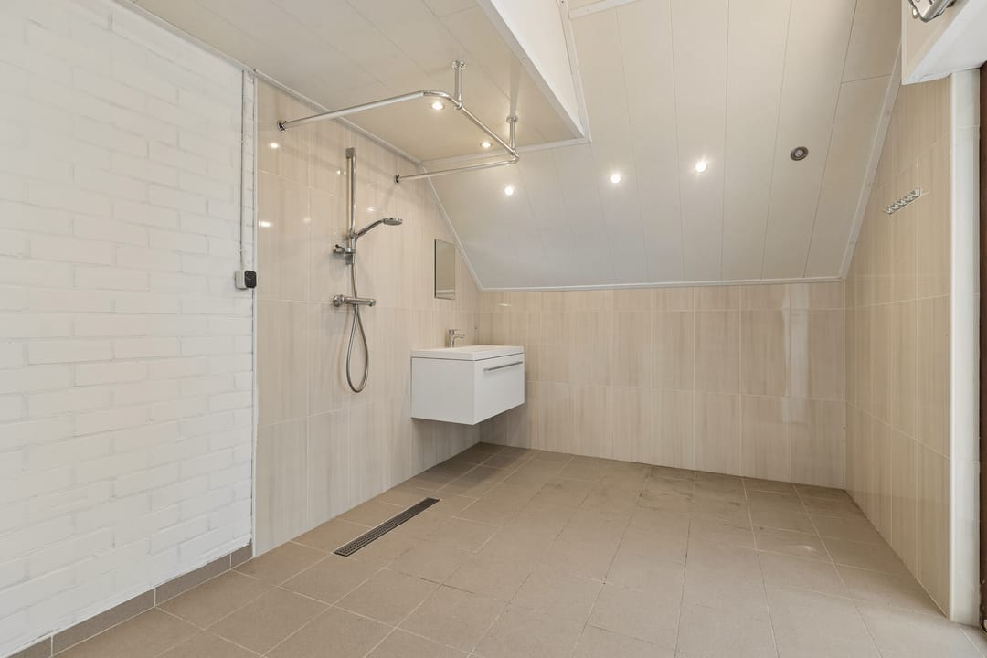 Photo 43 of Clusepad 1