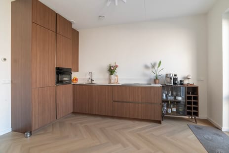 Helen Suzmanhof 144 secondary image