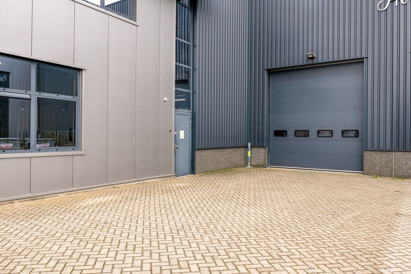 View photo 3 of de Els 3-A