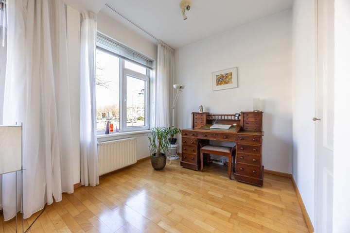 Photo 5 of Burgemeester Elsenlaan 2