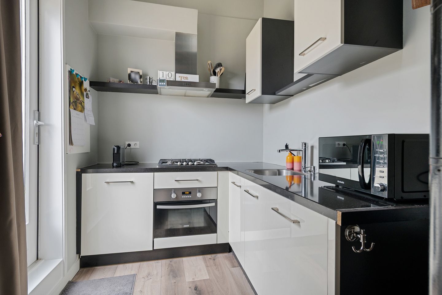 Photo 10 of Kerkstraat 10-C