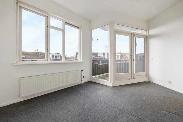 Photo 3 of Meeuwenveld 117