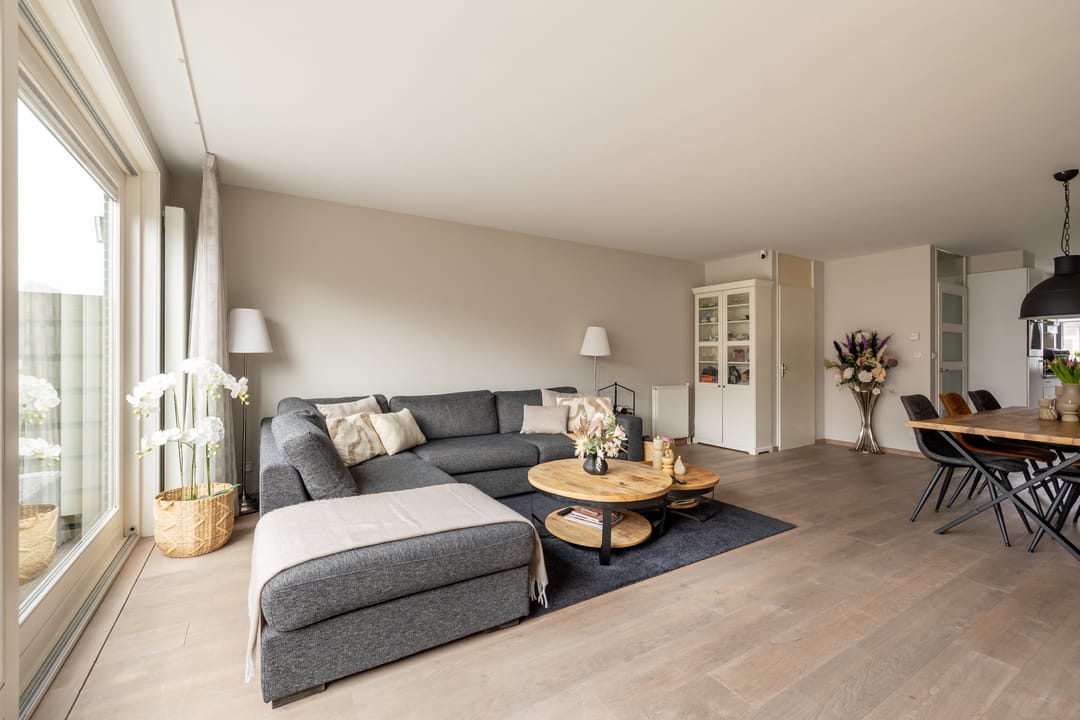 Extended terraced home with modern updates in Weidevenne — 13