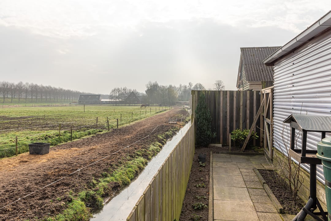 Foto 32 van Leeuwarderstraatweg 256