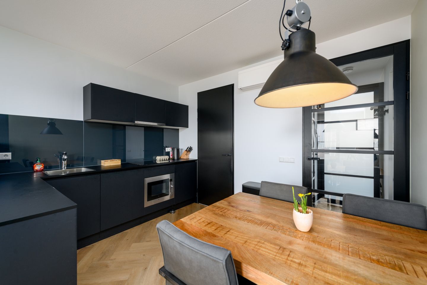 Photo 10 of Nieuwstraat 6-F