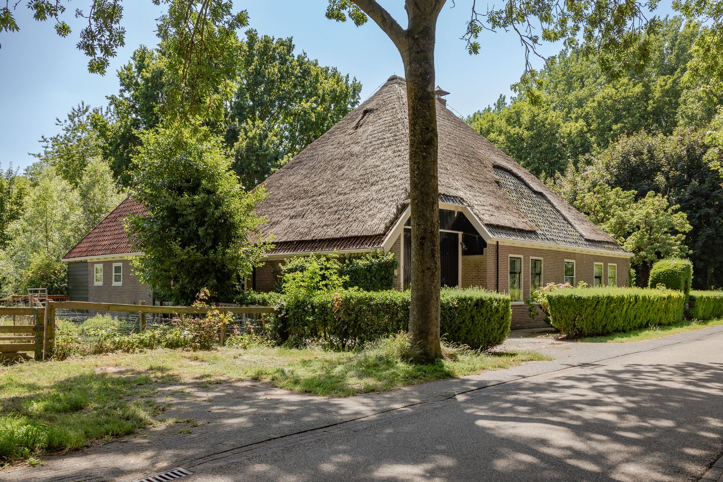 Foto 44 van Dorpsstraat 32