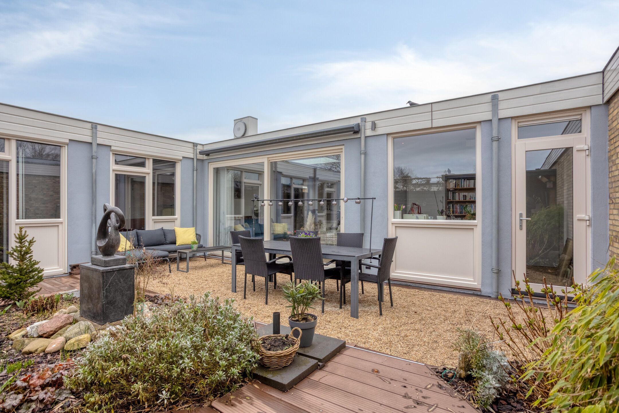 Renovated and Sustainable Patiobungalow with A+++ Energy Label and West-Facing Patio — 19