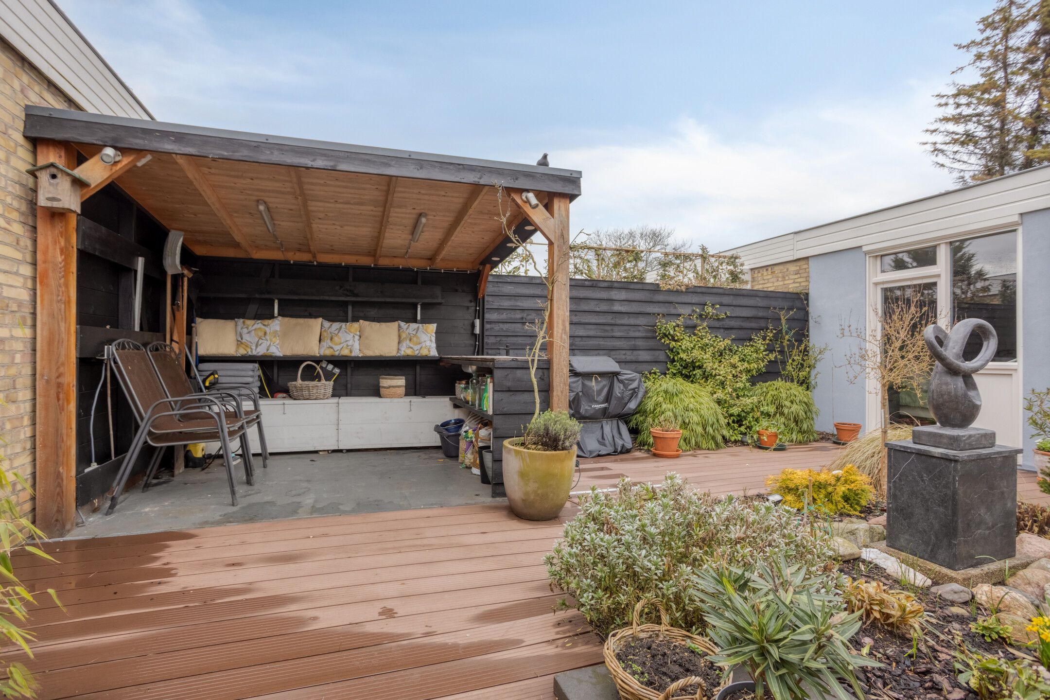 Renovated and Sustainable Patiobungalow with A+++ Energy Label and West-Facing Patio — 22