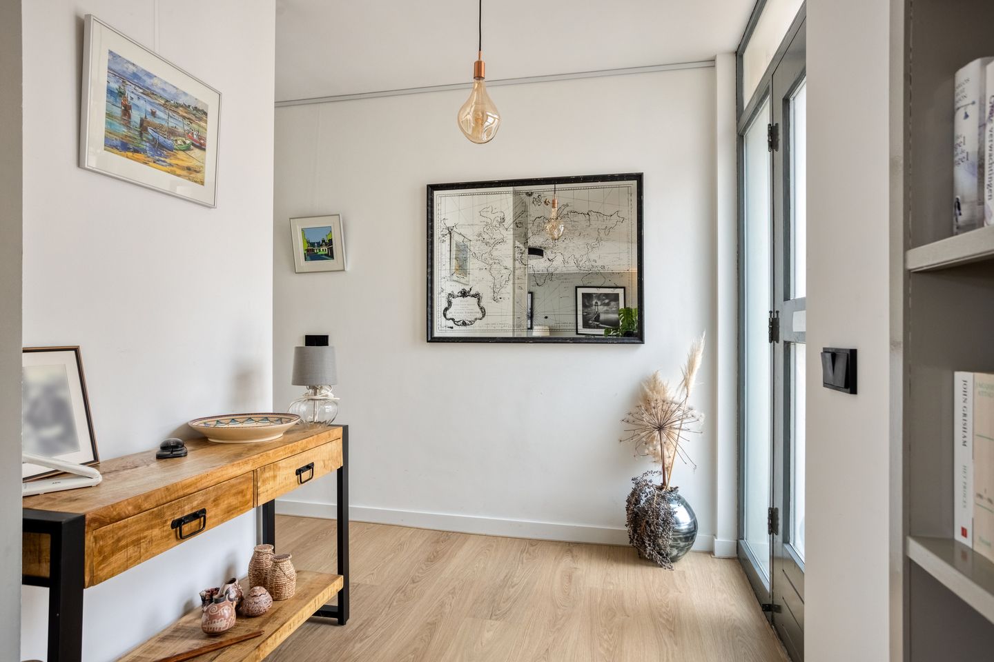 Renovated and Sustainable Patiobungalow with A+++ Energy Label and West-Facing Patio — 25