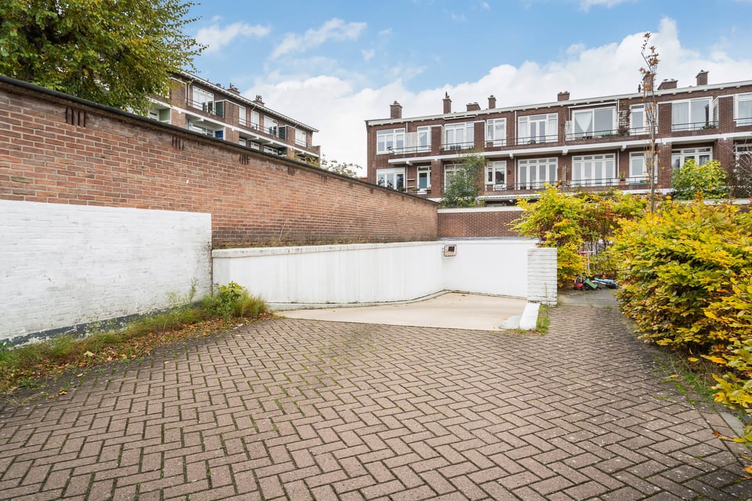 Photo 7 of Obrechtstraat 417