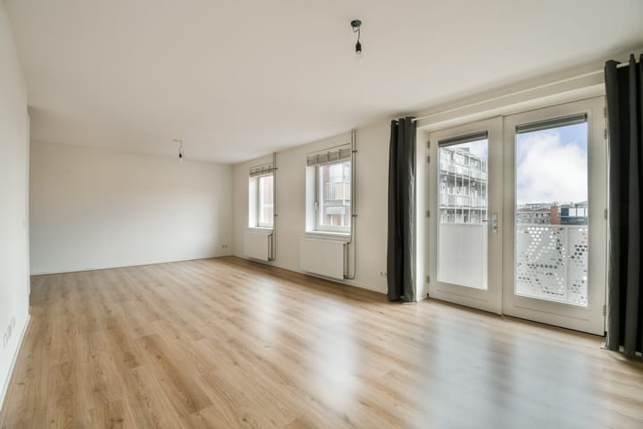 Photo 2 of Polderplein 141